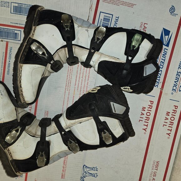 Girls Tracker Boot W8 Womens 8 size motocross boots - Picture 8 of 8